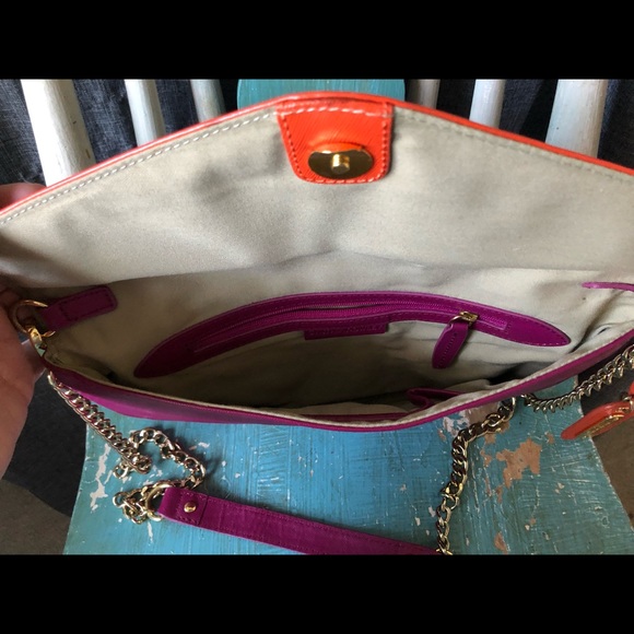 Cynthia Rowley Envelope Bag EUC - Picture 4 of 5